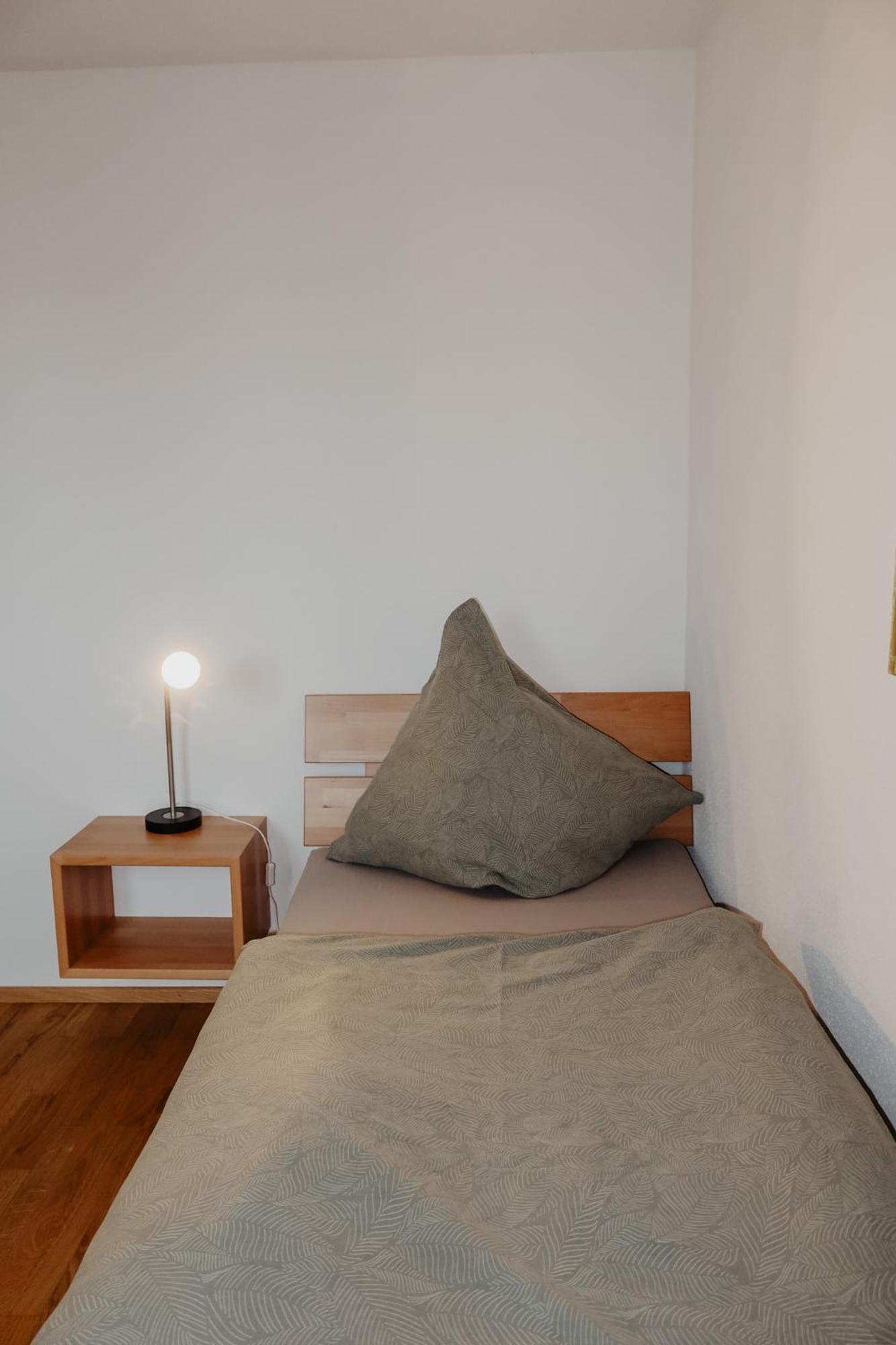Ferienwohnung/Arbeiterwohnung Kampenwand Рордорф Экстерьер фото